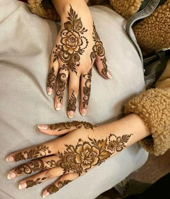 Mehndi easy designs