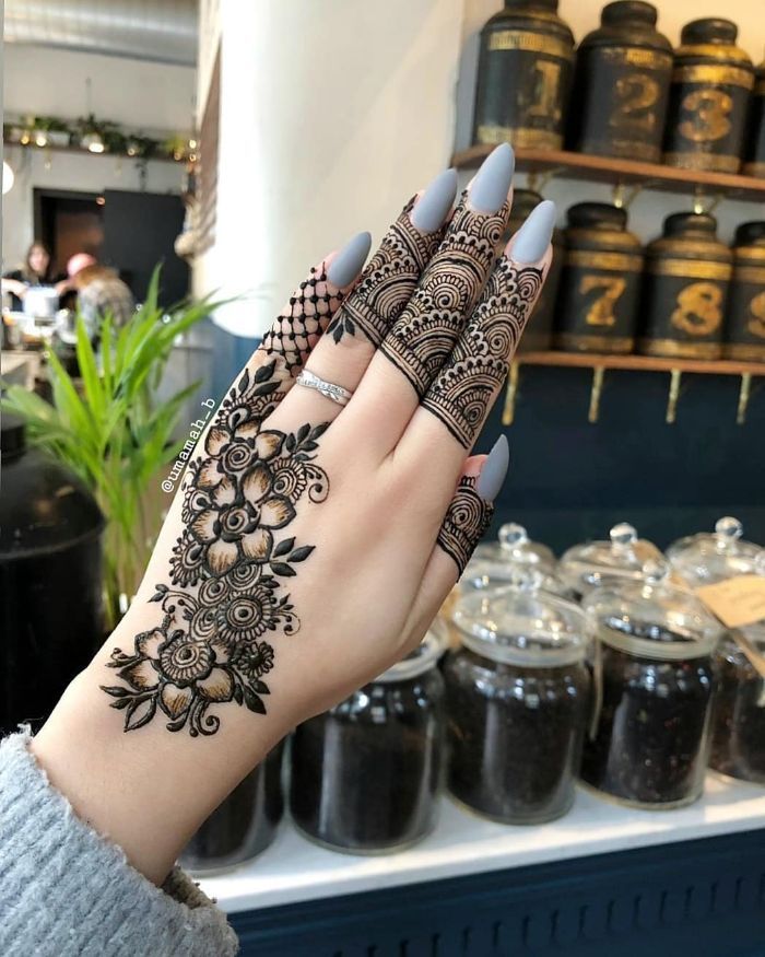 contact us on mehndieasydesigns